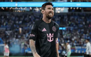 ركلة جزاء ميسي تتسبب بهزيمة إنتر ميامي أمام شارلوت (فيديو)