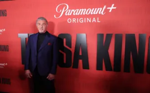 ستالون يخطف الأضواء بساعة نادرة... تعرف على مواصفاتها الاستثنائية