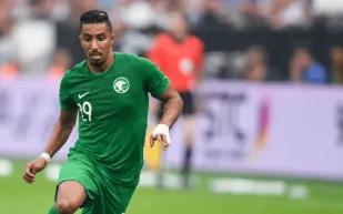 رونار يعيد سالم الدوسري قبل ملحق 2026.. اختبار ودي جاد للأخضر أمام التشيك