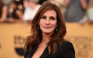 جوليا روبرتس تروي تفاصيل صادمة عن كواليس فيلم "I Love Trouble"