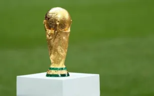 هل تصبح كأس العالم 2030 الأكبر في التاريخ بـ64 منتخبًا؟