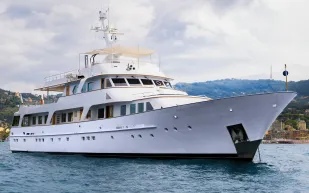  Gin Tonic: يخت فخم من Feadship مع تصميم مميز ورفاهية لا مثيل لها