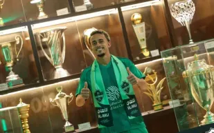 صديق محرز.. الأهلي السعودي يضم البرازيلي غونسالفيس من فلامنغو (فيديو) 