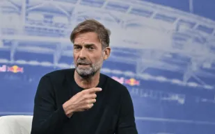 بعد عروض الاتحاد السعودي.. كلوب يوضح موقفه من التدريب مجددًا