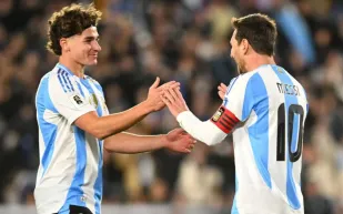 وداع بحجم الأسطورة.. ميسي يختتم ظهوره في تصفيات المونديال بهدف لا يُنسى (فيديو)