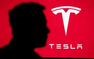 إيلون ماسك يوسع تجارب نيورالينك بشرائح الدماغ اللاسلكية (تفاصيل)