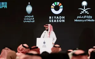 تركي آل الشيخ يكشف تفاصيل مسيرة افتتاح موسم الرياض 2025 (فيديو)