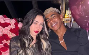 شاهد.. لامين يامال يظهر في رحلة رومانسية خاصة مع نيكي نيكول