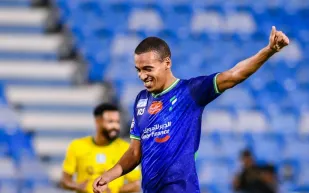 غياب مؤثر يضيف تحديات جديدة للفتح قبل مواجهة النصر