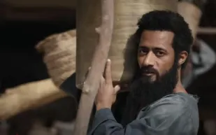 محمد رمضان يطلق الإعلان الأول لفيلمه الملحمي "أسد" (فيديو)