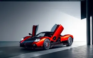  نسخة نادرة من باغاني يوتوبيا تظهر في مزاد سويسري.. ما الذي يميزها؟