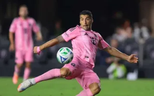 سواريز يكسر حاجز الـ600 هدف.. هذا ما قاله بعد الإنجاز؟