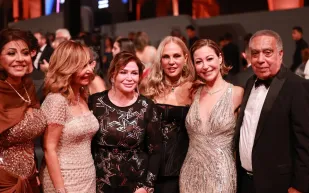 بين اللامع والتصاميم العصرية والبدل التوكسيدو.. أبرز إطلالات النجوم في افتتاح مهرجان الجونة 2025