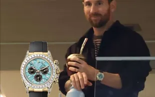 شاهد.. ليونيل ميسي يخطف الأنظار بساعة رولكس «توركواز» الفاخرة