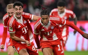 بايرن ميونيخ يهزم دورتموند 2-1 بخطأ قاتل من بيلينغهام الصغير (فيديو)