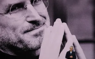 دار السك تكرم ستيف جوبز بعملة تذكارية مميزة من كاليفورنيا