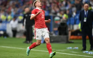 عصابة تحاول اختطاف لاعب دوري أبطال أوروبا الروسي موستوفوي!