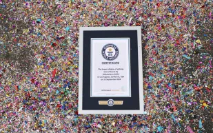 موسوعة غينيس تحتفل برقـم قياسي جديد في كرة القدم الحرة (فيديو)