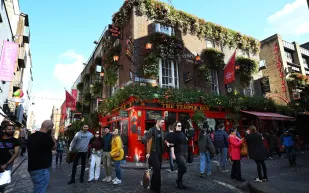 أيرلندا تتصدر تصنيف توازن العمل والحياة في أوروبا لعام 2025