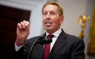 السر الذي قاد لاري إليسون ليصبح أغنى رجل في العالم (فيديو)