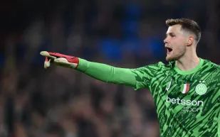 حارس إنتر ميلان جوزيب مارتينيز يدهس مسنًا على كرسي متحرك 