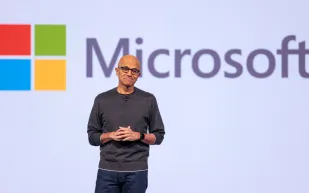 مايكروسوفت تحوّل تحذير بيل غيتس إلى نجاح بمليارات الدولارات 