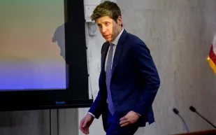 كيف يرى سام ألتمان تأثير الذكاء الاصطناعي على ريادة الأعمال؟