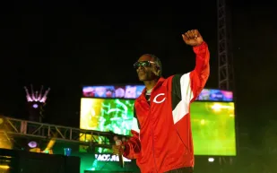 سنوب دوغ في عيد ميلاده الـ45: 160 مليون دولار ورحلة فنية وتجارية ناجحة 