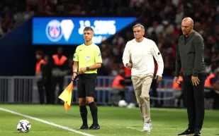 ماذا يفعل لويس إنريكي للحفاظ على لياقته في عمر الـ55؟