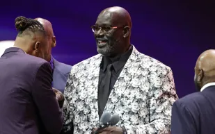 سرقة سيارة “رينج روفر” صُممت خصيصًا لشاكيل أونيل أثناء نقلها في جورجيا (فيديو)