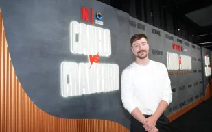 مستر بيست يخطط لدخول عالم المال بمشروع جديد يثير التساؤلات