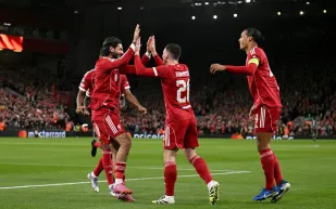 روبرتسون ينتقد أداء ليفربول بعد خسارته أمام برينتفورد