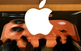 آبل تستعد لخطوة غير مسبوقة: ذاكرة موحدة لجميع هواتف iPhone 18