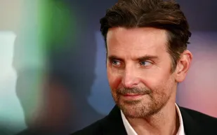 هل خضع برادلي كوبر لعملية شد الوجه ؟ خبير يجيب (فيديو)