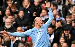 هالاند يعادل رقم رونالدو ويقود مانشستر سيتي للفوز على فياريال بثنائية نظيفة (فيديو)