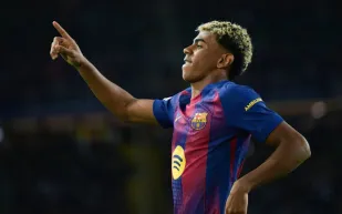 لامين يامال يتصدر قائمة أغلى 100 لاعب في العالم بقيمة 200 مليون يورو