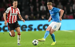 أنطونيو كونتي يكشف أسباب انهيار نابولي أمام آيندهوفن (فيديو)