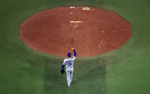 أغلى بطاقة بيسبول في التاريخ.. إصدار بيب روث لعام 1914 يُباع بأكثر من 4 ملايين دولار