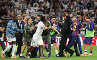  بعد أزمة الكلاسيكو: فينيسيوس جونيور يعتذر للجميع.. ويتجاهل ألونسو!