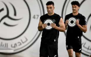 الشباب السعودي يواجه النهضة العماني في افتتاح دوري أبطال الخليج 2025