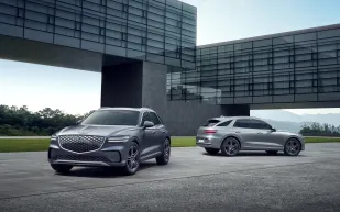 مواصفات تنافسية.. جينيسيس تطلق أسطولاً من 100 سيارة فاخرة