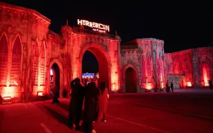 كل ما تحتاج معرفته عن أسعار التذاكر وتجارب الرعب في Horror Con بموسم جدة