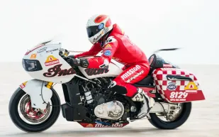 إنديان تشالنجر تتفوق: كيف كسرت الدراجة الجديدة الرقم القياسي في بونفيل