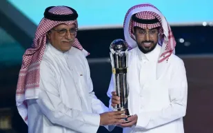 من العويران إلى الدوسري.. رحلة السعودية مع جائزة أفضل لاعب في آسيا