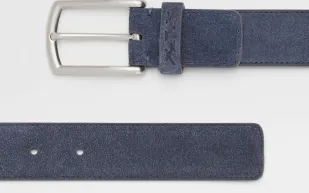 الخريف بألوانه الدافئة: أحزمة جلد السويد تتصدّر صيحات الموضة الرجالية