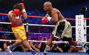 بعد مرور 10 سنوات على نزال القرن: هل يلتقي باكياو ومايويذر مجددًا في الحلبة؟