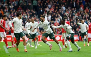 تشيلسي يهزم نوتنغهام فورست بـ3 أهداف ويقتحم المربع الذهبي (فيديو)