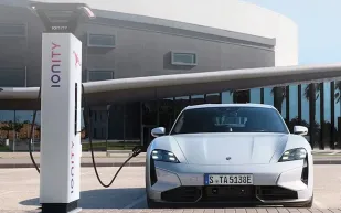 بورشه تايكان 4S سيارة كهربائية مثالية ومتعددة الاستخدامات.. هل تستحق سعرها المرتفع؟