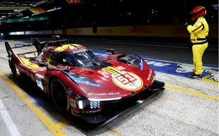 فيراري تطرح عملة رقمية جديدة لجذب سوق الذكاء الاصطناعي في مزاد