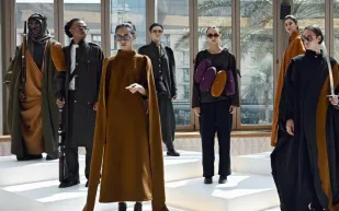 أسبوع الموضة في الرياض: فيفيان ويستوود وستيلا مكارتني للمرّة الأولى في الشرق الأوسط